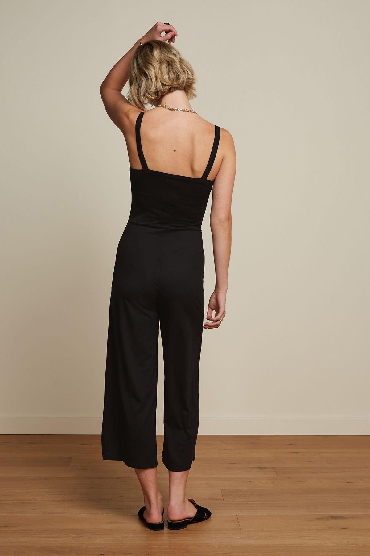 King_Louie_GISELLE_CLASSIC_Vintage_BOW_Traeger_Culotte_JUMPSUIT_Overall_Schwarz_Killer_Kirsche-34SVrMeVIoOqh8