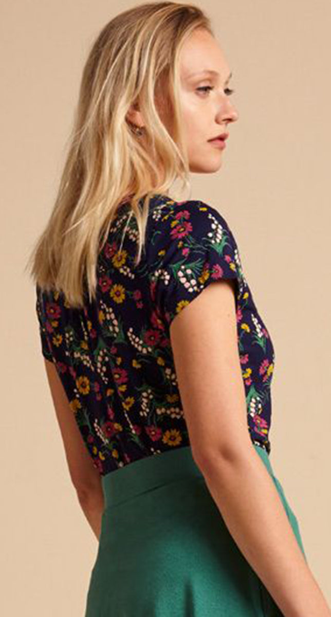 King_Louie_GOLDIE_VALLEY_Vintage_BLUMEN_Floral_V-Neck_SHIRT_Oberteil-3