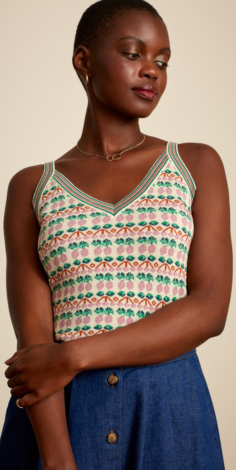 King_Louie_ISA_BERRY_Retro_TRaeGER_V-Neck_FEINSTRICK_Knit_Camisole_TOP_Oberteil_Killer_Kirsche-2stnJLpkleD4hu