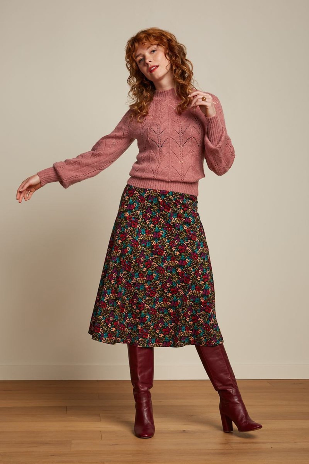 King_Louie_JOANIE_FARFALLE_Lochmuster_WOLL_Langarm_PULLOVER_Oberteil_-_Rosette_Killer_Kirsche-2zpQI9dSyPtdNP