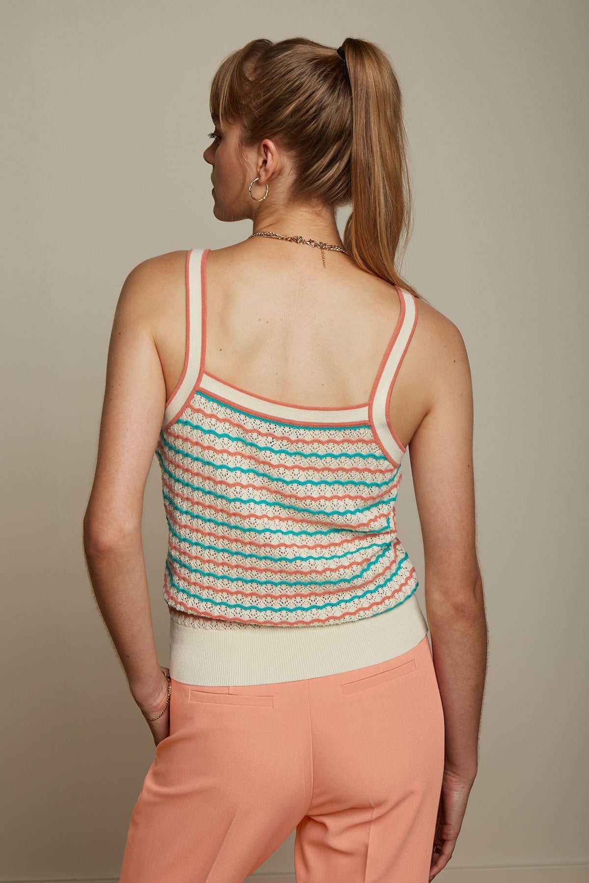 King_Louie_JUANA_FLORIO_Retro_Striped_LOCHMUSTER_Traeger_TOP_Camisole_Killer_Kirsche-3