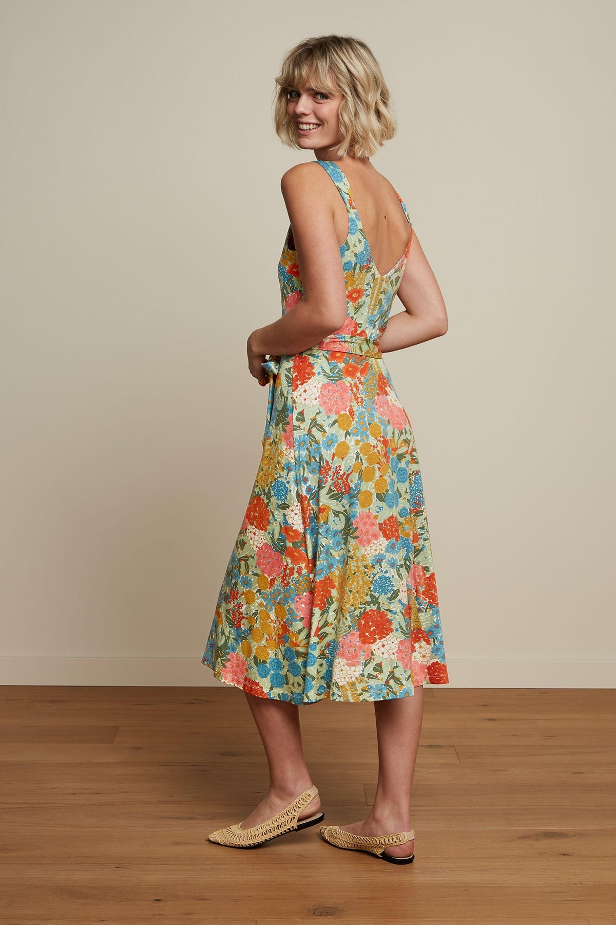 King_Louie_LENNY_ARTEMISA_Retro_Abstract_FLORAL_Blumen_Traeger_A-LINIE_KLEID_Dress_Killer_Kirsche-4KofdS60uWjqhP