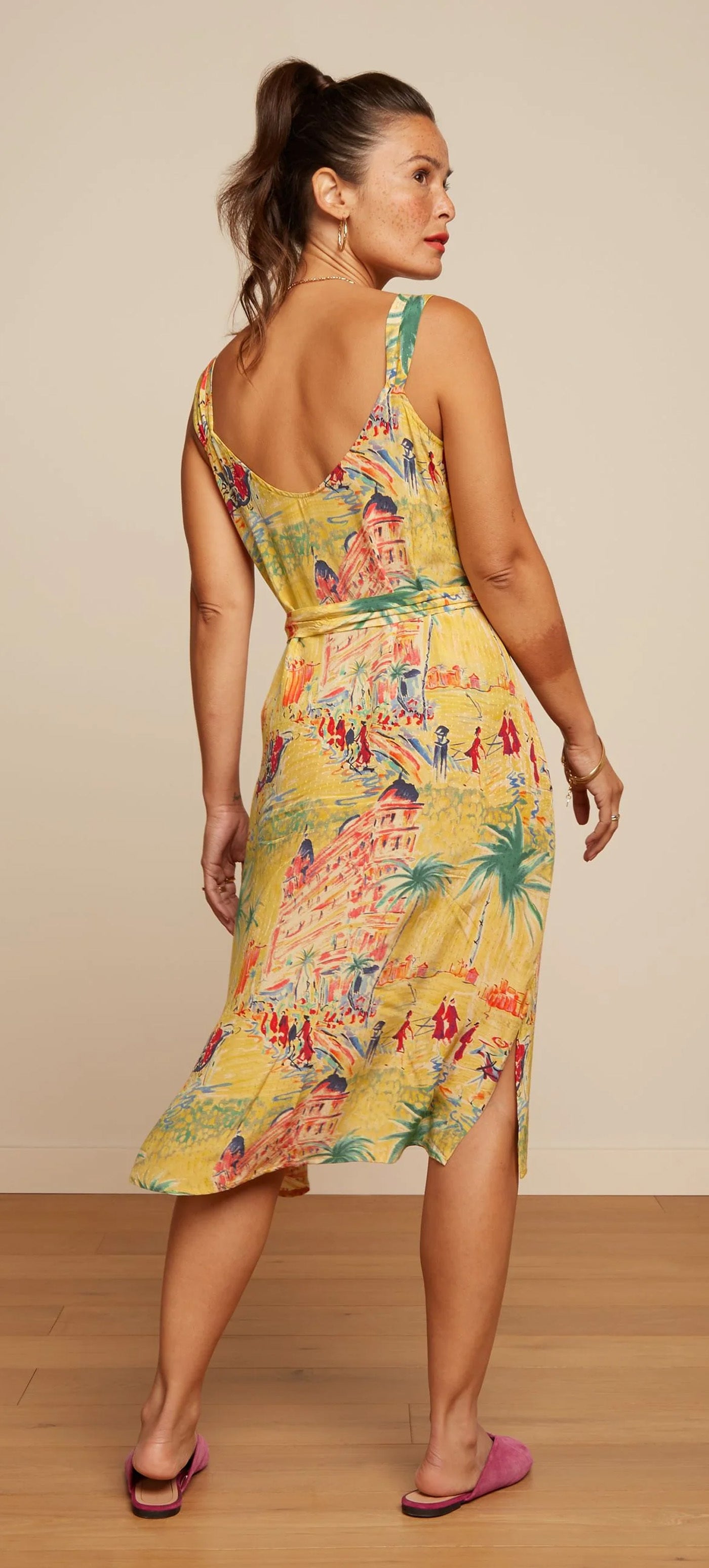 King_Louie_LENNY_SERAFINI_Vintage_Tropical_Tiki_Artwork_Blueten_Traeger_A-Linie_KLEID_Dress_-_Tuscan_Yellow-3RuSd0235r1A8i