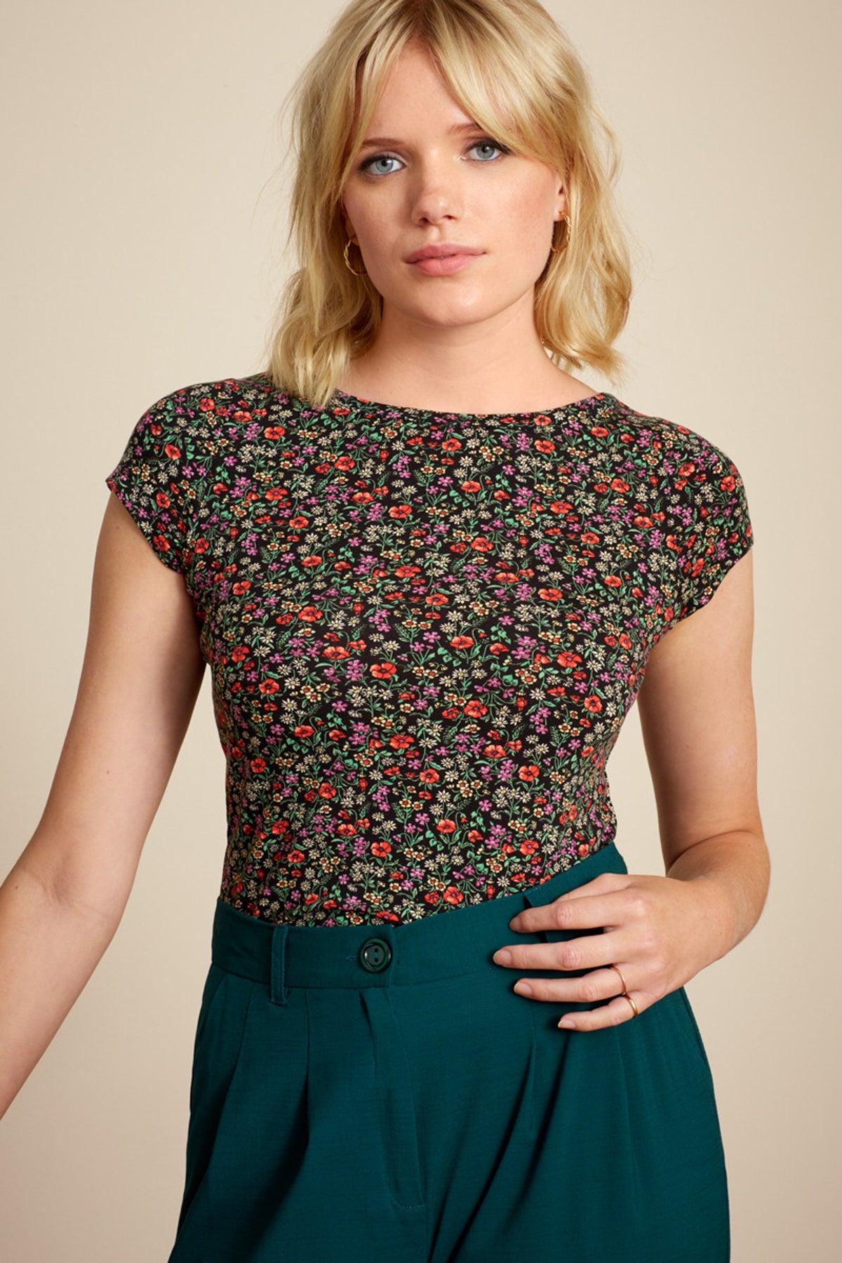 King_Louie_Lily_Retro_Hermosa_FLOWERS_Blumen_SHIRT_Oberteil_TOP_killer_kirsche_2