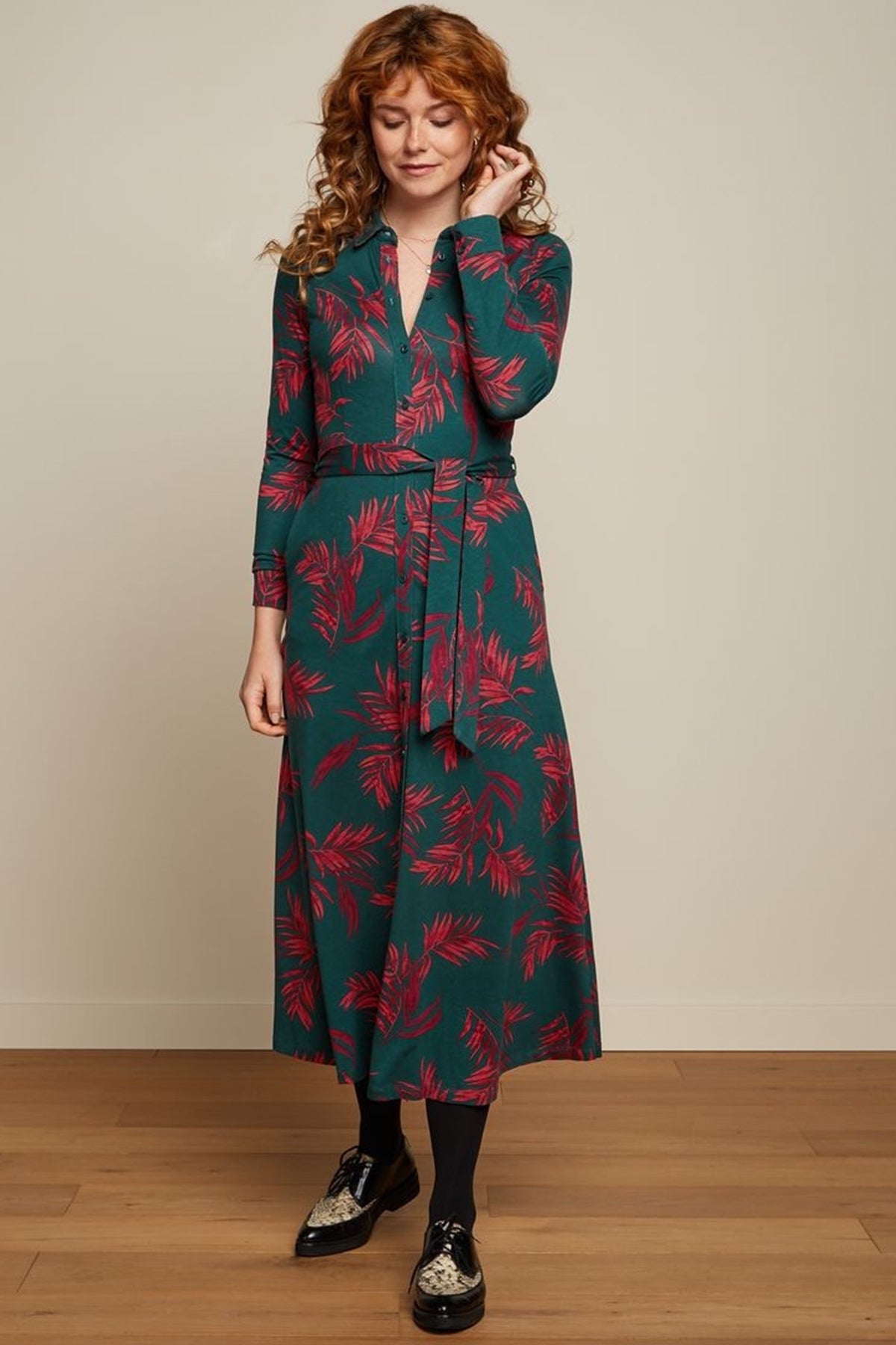 King_Louie_OLIVE_MIDI_CORRIDOR_FLORAL_Langarm_A-Linie_Dress_KLEID_killer_kirsche_2