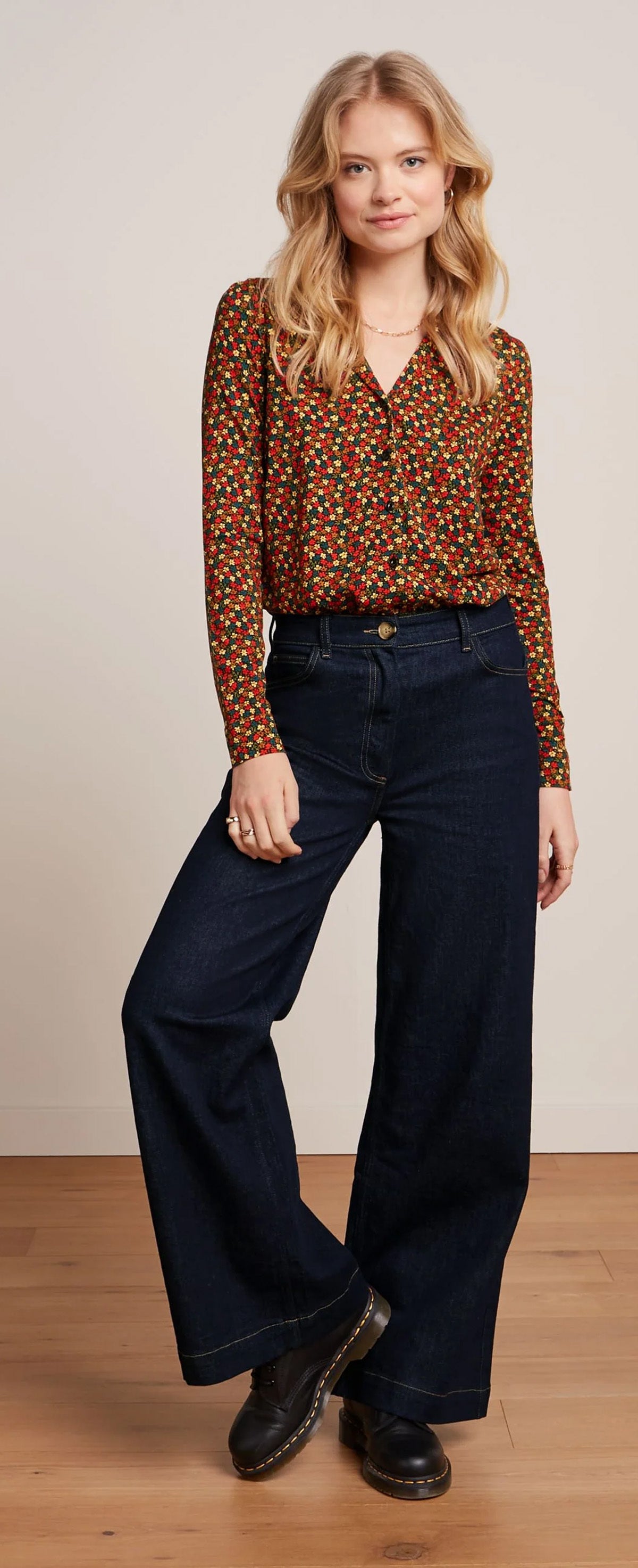 King_Louie_PATTY_FLAMINGA_Vintage_FLORAL_Blueten_V-Neck_Langarm_HEMDBLUSE_Oberteil-2