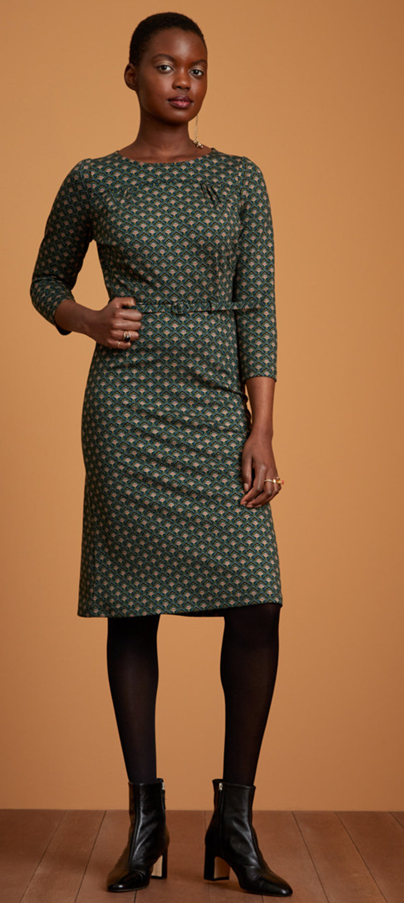 King_Louie_POLLY_LONG_BRIOCHE_Vintage_JACQUARD_Rundhals_A-LINIE_DRESS_Kleid_killer_kirsche_4