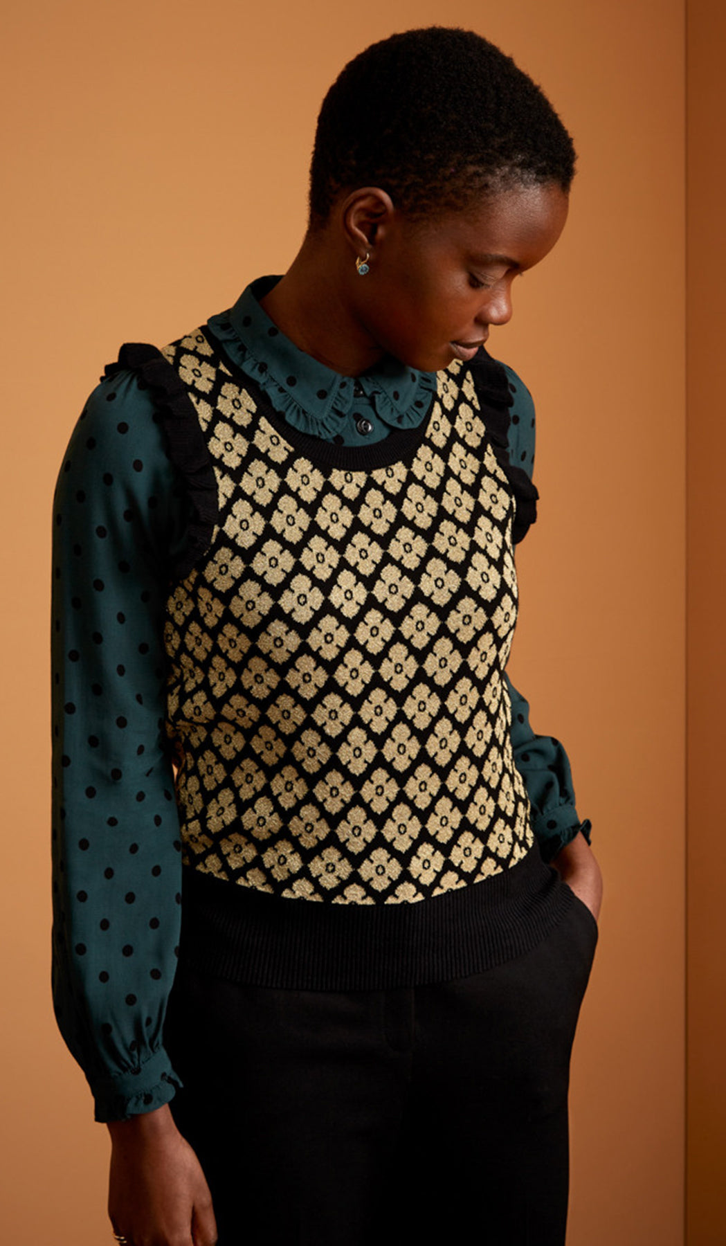 King_Louie_SPENCER_LUNNA_Jacquard_Floral_GLITZER_Retro_PULLUNDER_Oberteil_Top_killer_kirsche_2