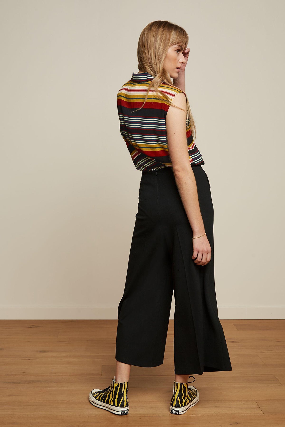 King_Louie_VIV_MAXIM_STRIPE_Retro_STREIFEN_Striped_aermellos_TOP_Bluse_Killer_Kirsche-4