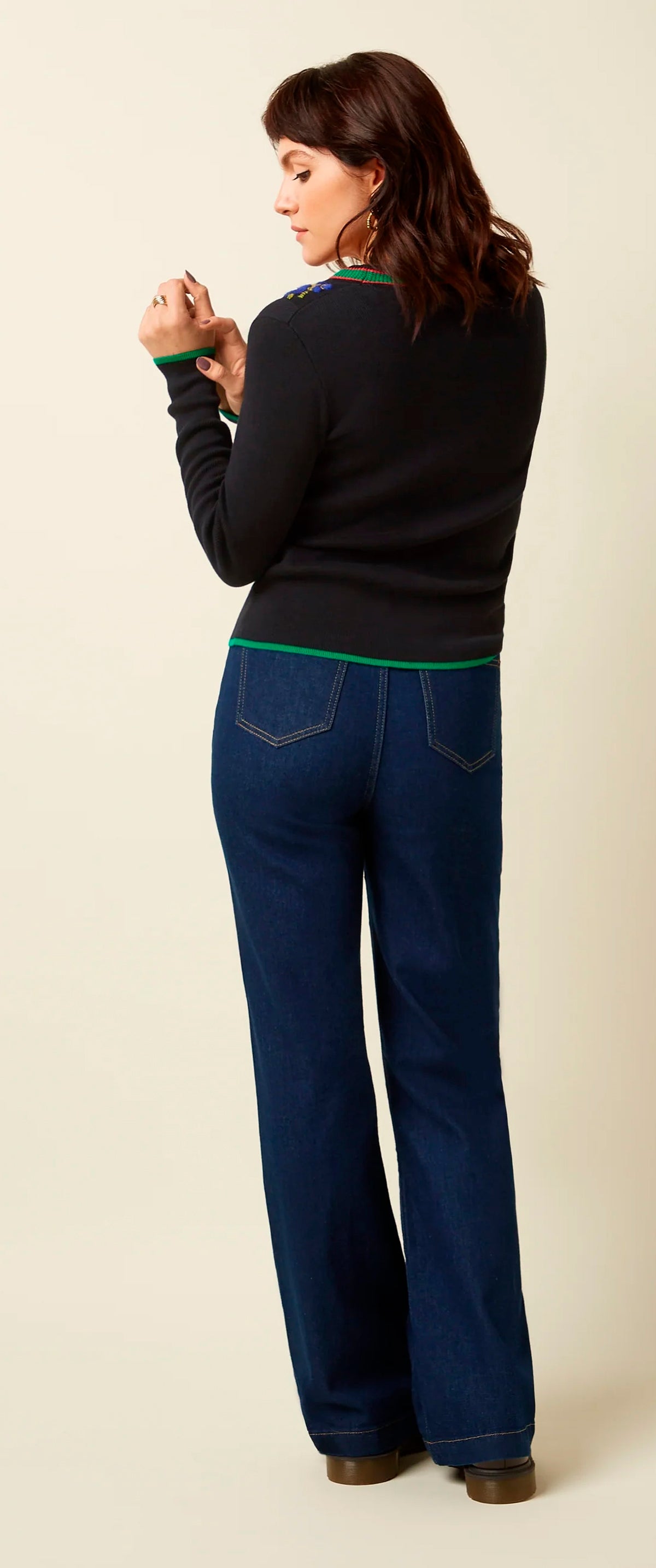 King_Louie_V_RIB_CARDI_PERRY_Floral_Vintage_V-Neck_Folklore_CARDIGAN_Strickjacke_-_Schwarz-5mZ8pgPIWwKX0d