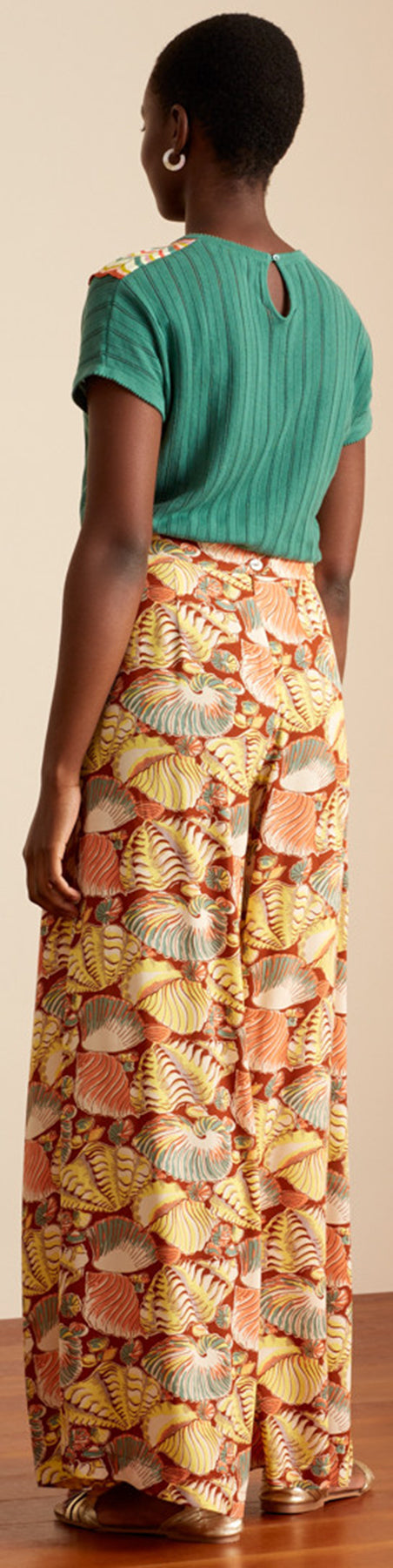 King_Louie_YOKE_PICADILLO_Lochmuster_FEINSTRICK_Kurzarm_SHIRT_Oberteil_Gruen_Killer_Kirsche-3