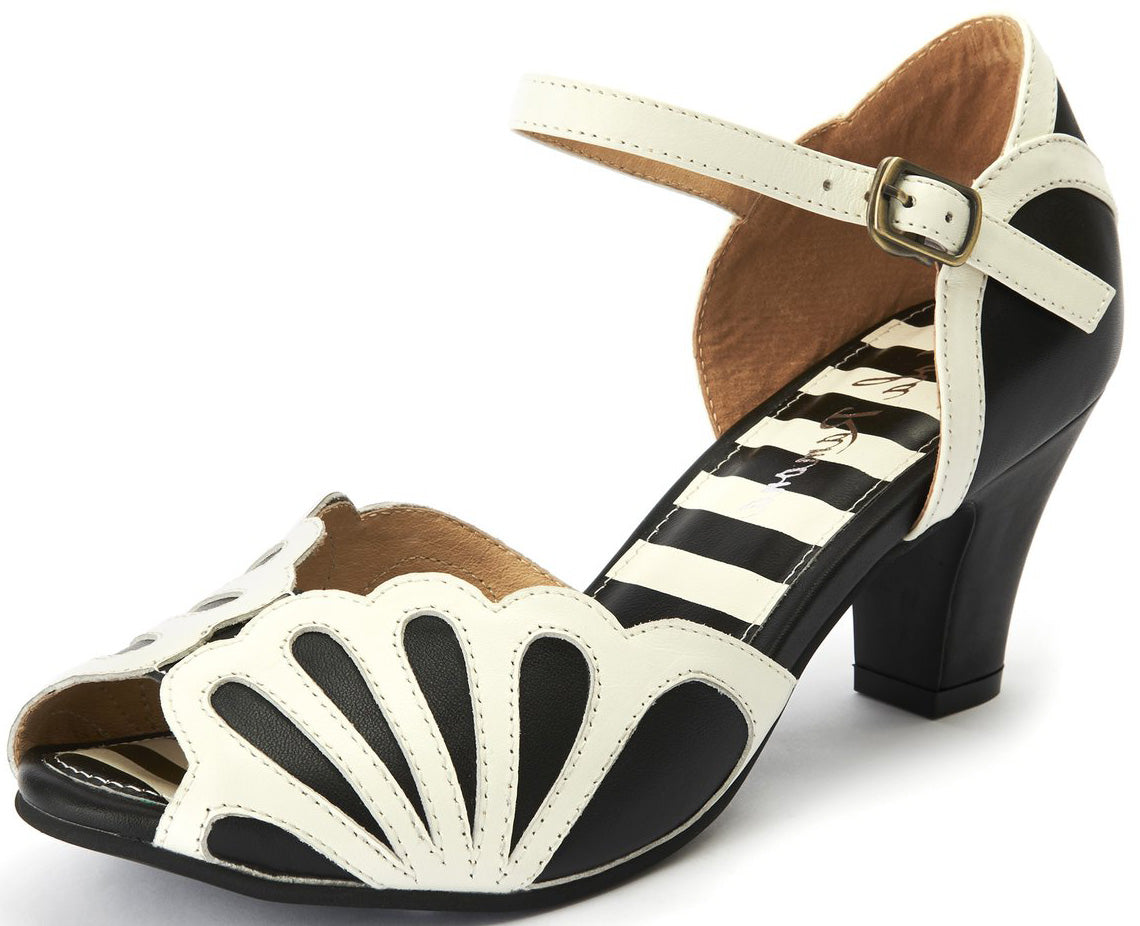 Lola_Ramona_AVA_FLY_Riemchen_PEEP_TOE_Vintage_PUMPS_01