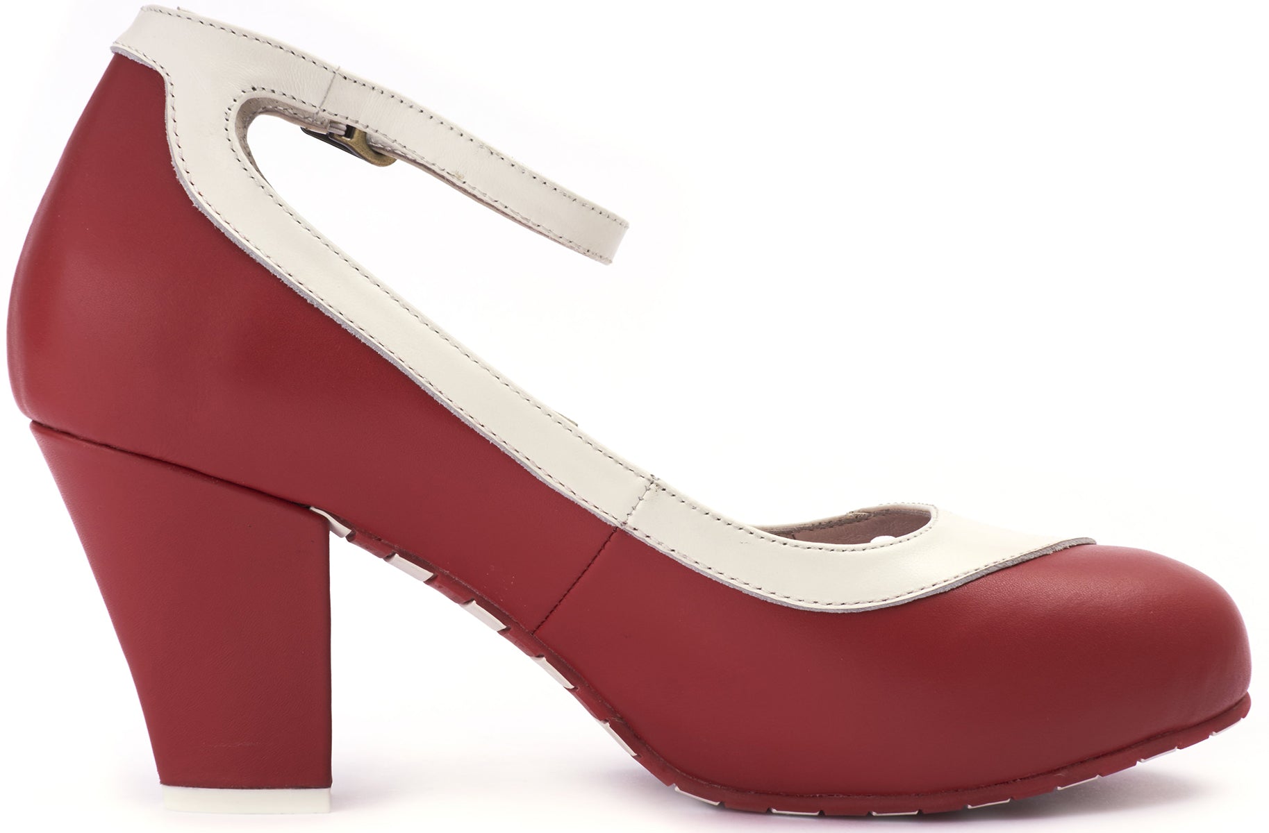 Lola_Ramona_ELSA_HEARTTHROB_Vintage_Riemchen_HERZ_Cut_Outs_PUMPS-3