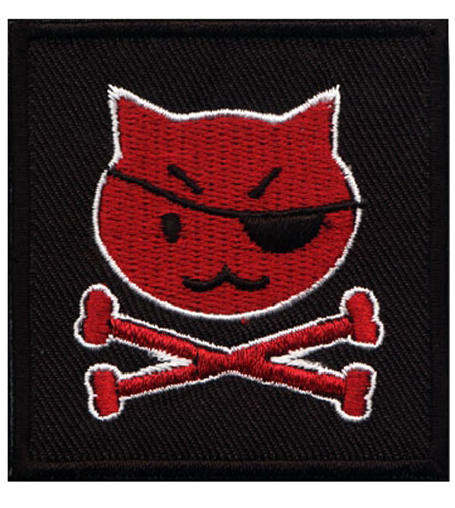 Pirate_Kitty_mit_Bones_Aufnaeher_Patch_6cmTlvOXencA5Zfd