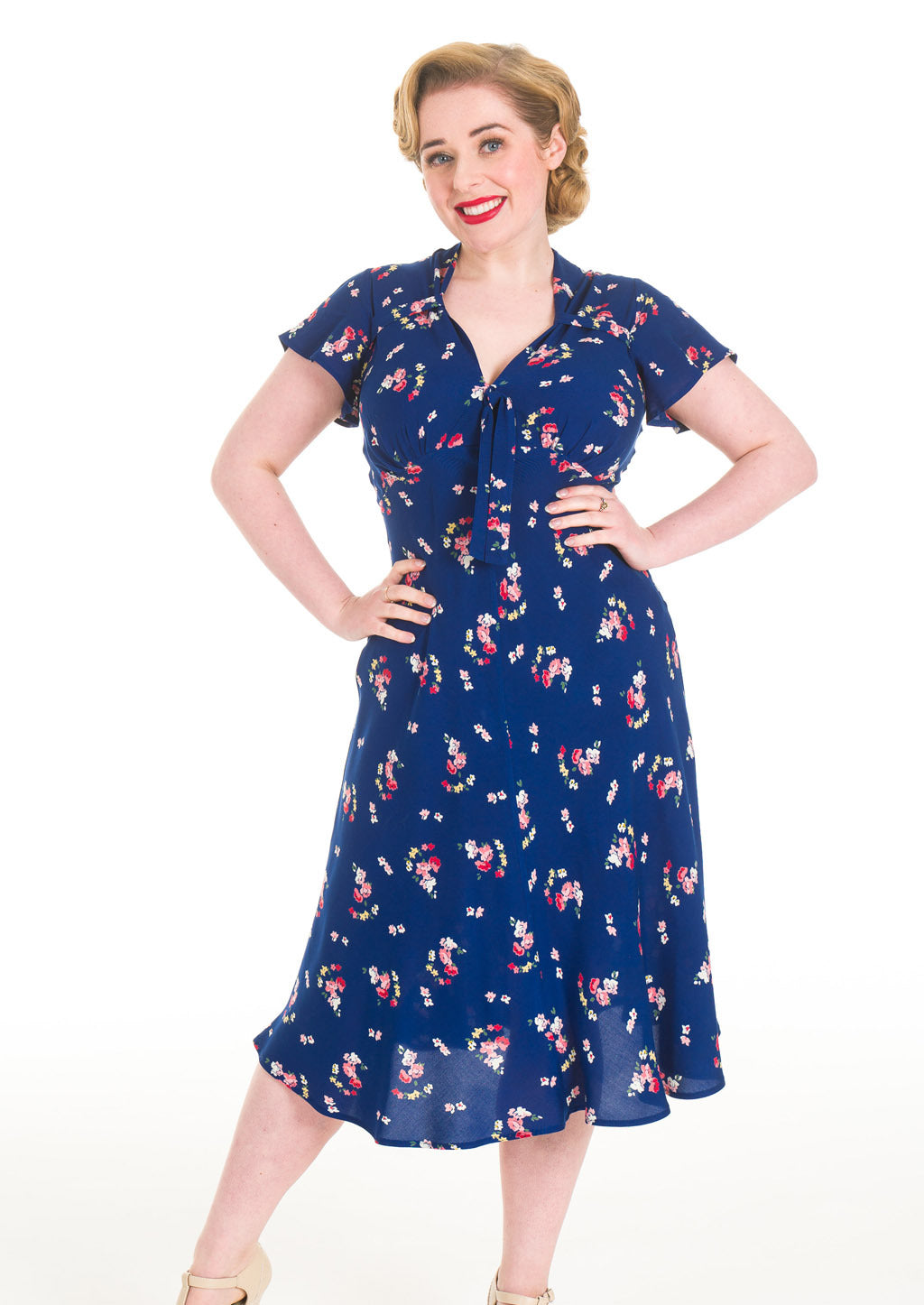 Pretty_Retro_VINTAGE_FLORAL_Blumen_TEA_DRESS_40s_Kurzarm_A-LINIE_KLEID_kiler_kirsche