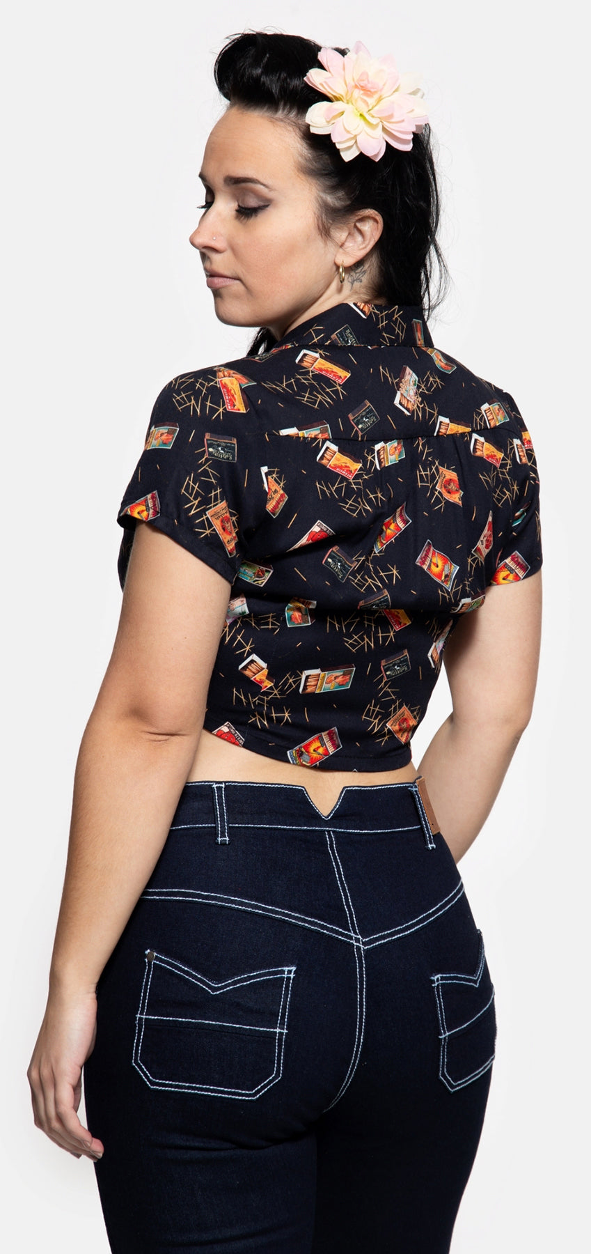 Queen_Kerosin_Matchbox_Retro_50s_Kurzarm_TIE_BLOUSE_Knotenbuse_SHIRT_killer_kirsche_3r76lRjKokeIWU