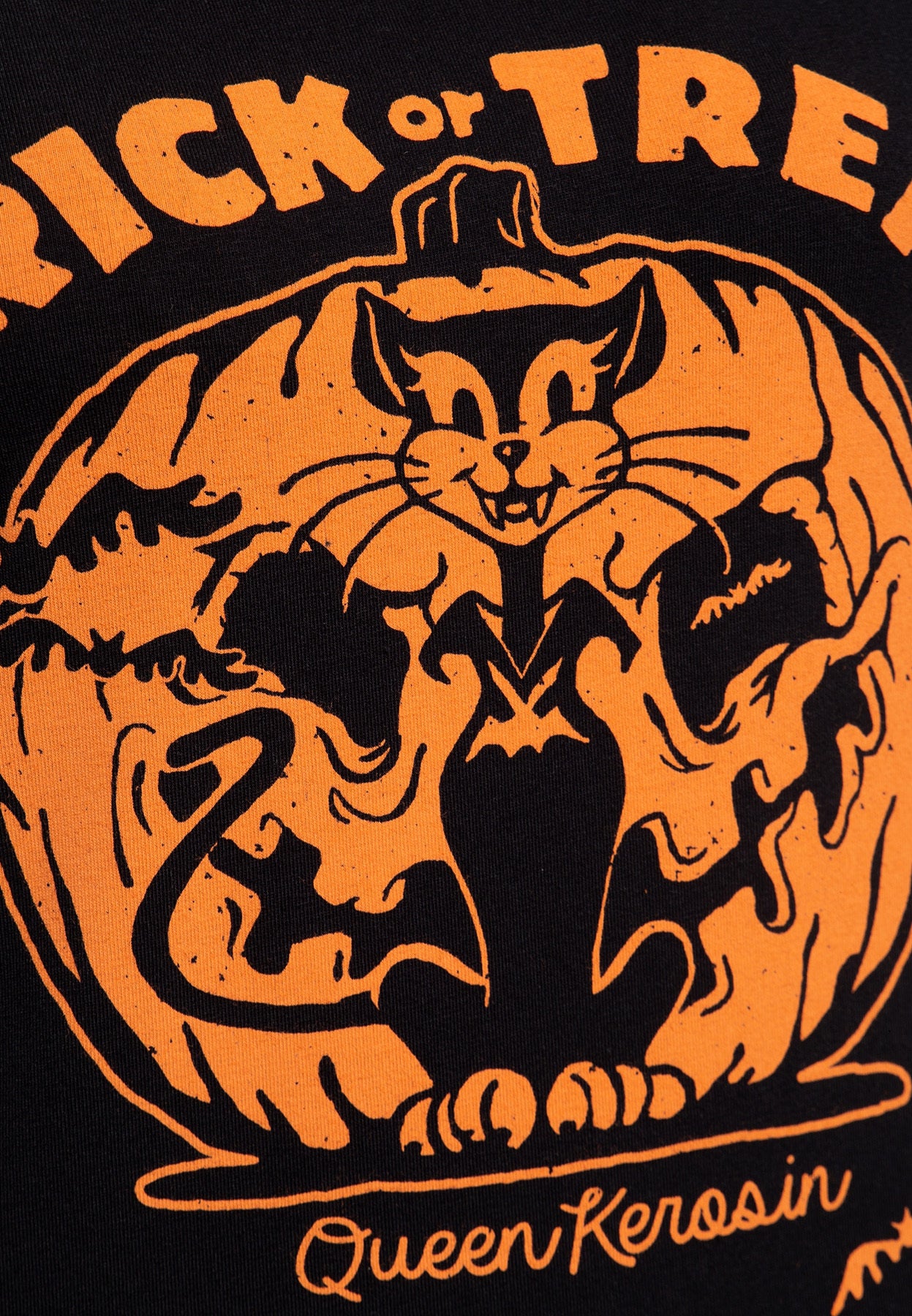 Queen_Kerosin_TRICK_OR_TREAT_Pin-Up_Kurzarm_Girl_MOTIV_Oberteil_T-SHIRT_1