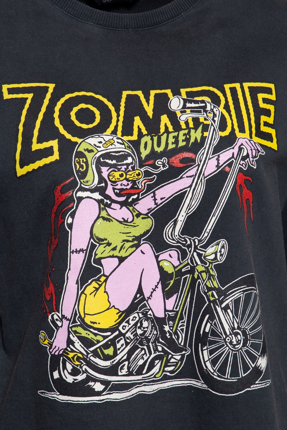 Queen_Kerosin_ZOMBIE_QUEEN_Retro_Longsleeve_Rundhals_MOTIV_SHIRT_Oberteil_Killer_Kirsche-2Yf9h8QhAQby4A
