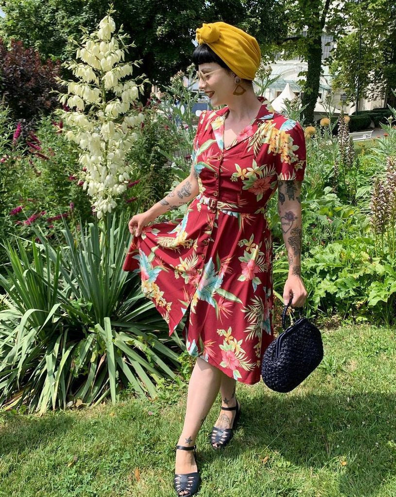 RocknRomance_CHARLENE_HONULULU_Print_HIBISKUS_A-Linie_50s_Dress_KLEID_-_Weinrot_killer_kirsche_2RT7rcR4qTZBjj