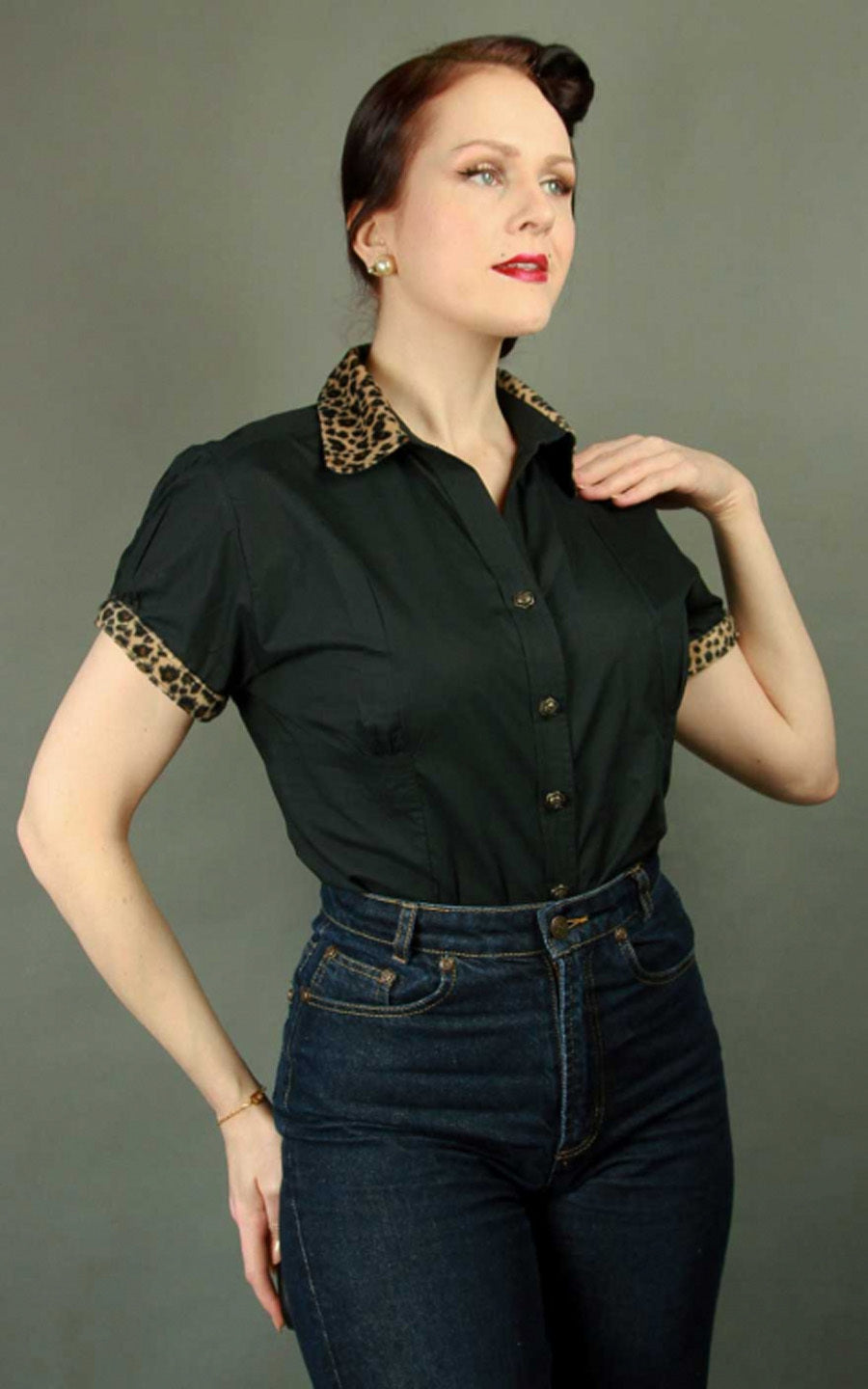 Rumble59_WILD_LEOPARD_Leo_Rockabilly_Kurzarm_Bluse_SHIRT_-_Schwarz-2