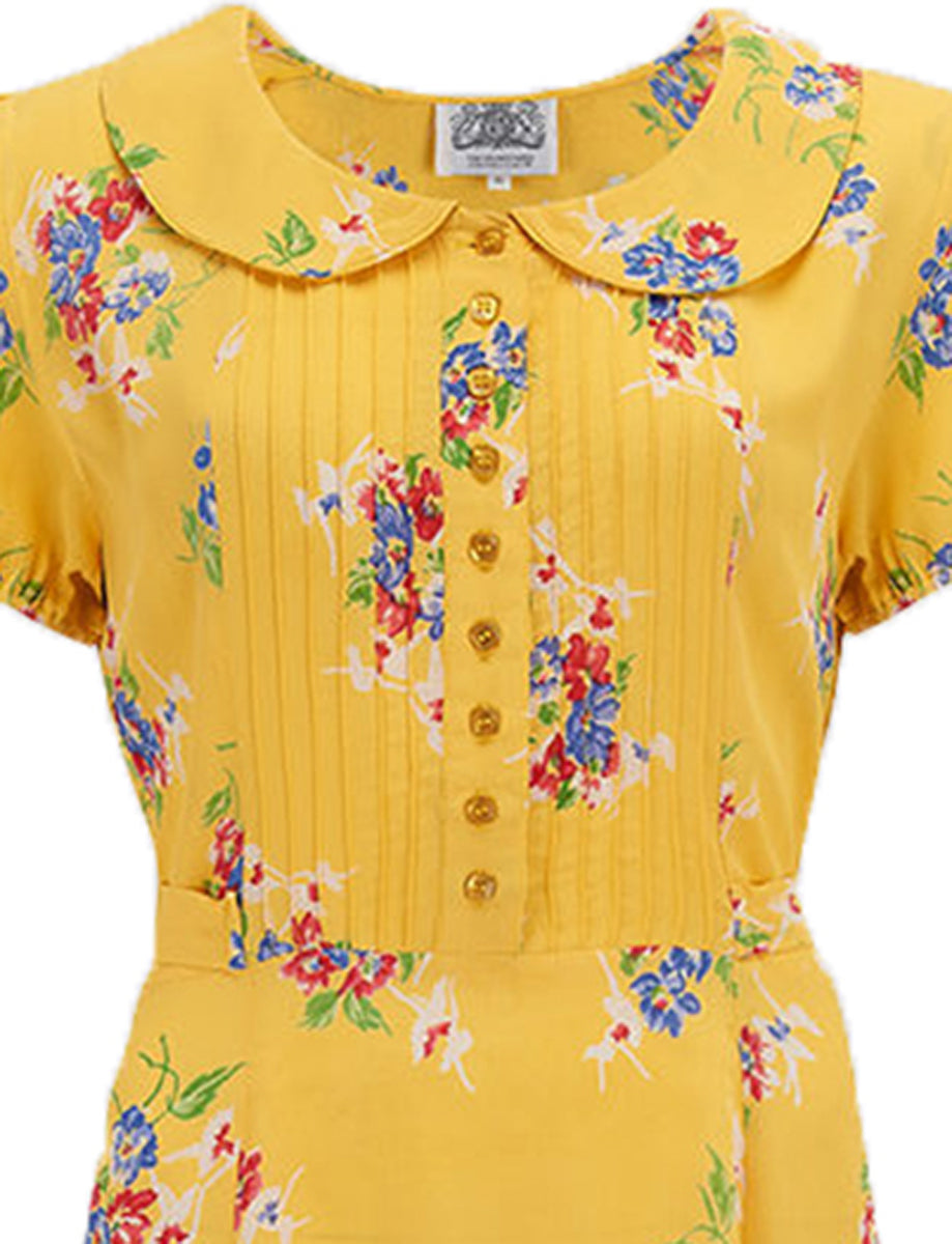 Seamstress_of_Bloomsbury_DOROTHY_Retro_FLORAL_Kurzarm_KLEID_Gelb_killer_kirsche_1o2SFo7UF9qLIb