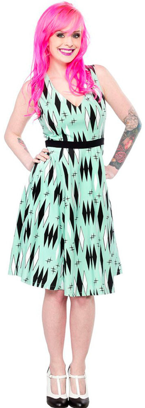 Sourpuss_DIAMONDS_Retro_Vegas_V-Neck_Pin_Up_Dress_KleidxzBw2rPjrukQg