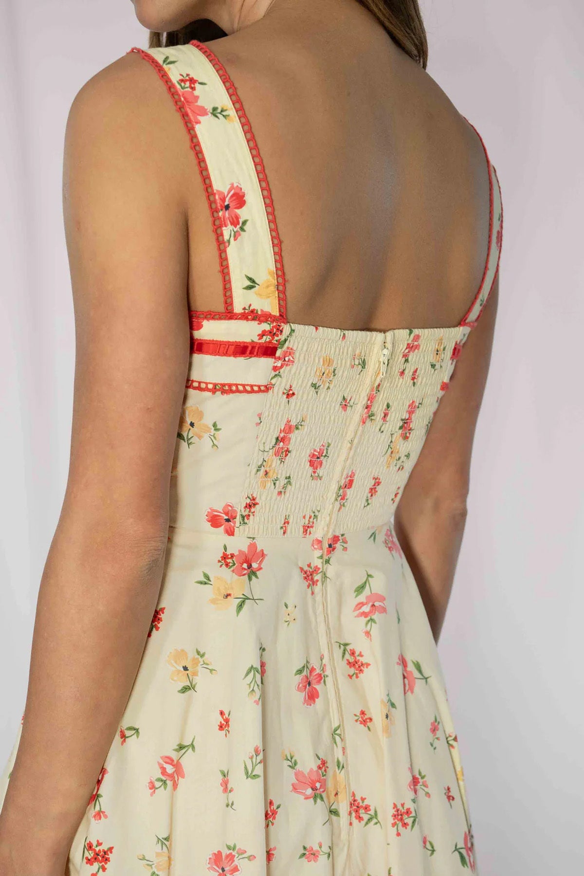 Timeless_IVY_YELLOW_Traeger_50s_Vintage_Floral_SWING_DRESS_Kleid_-_Zitronengelb-51zHWHllScEkAb