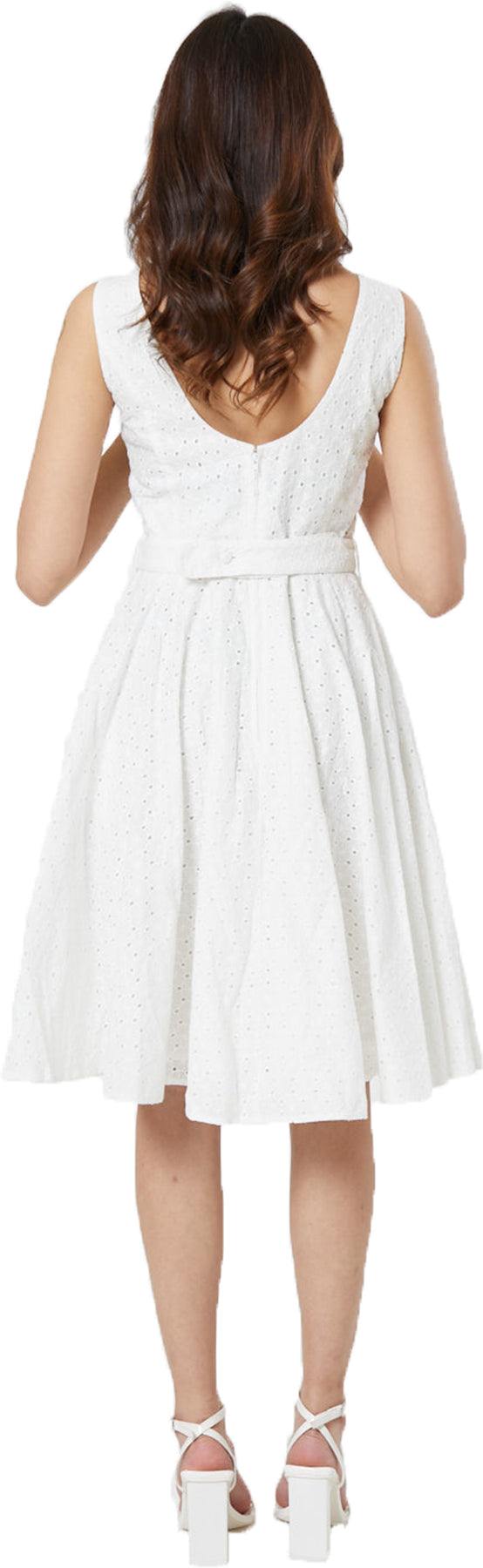 Timeless_MIRA_BRODERIE_ANGLAISE_50s_Floral_Lochmuster_Traeger_SWING_DRESS_Kleid_Killer_Kirsche-2