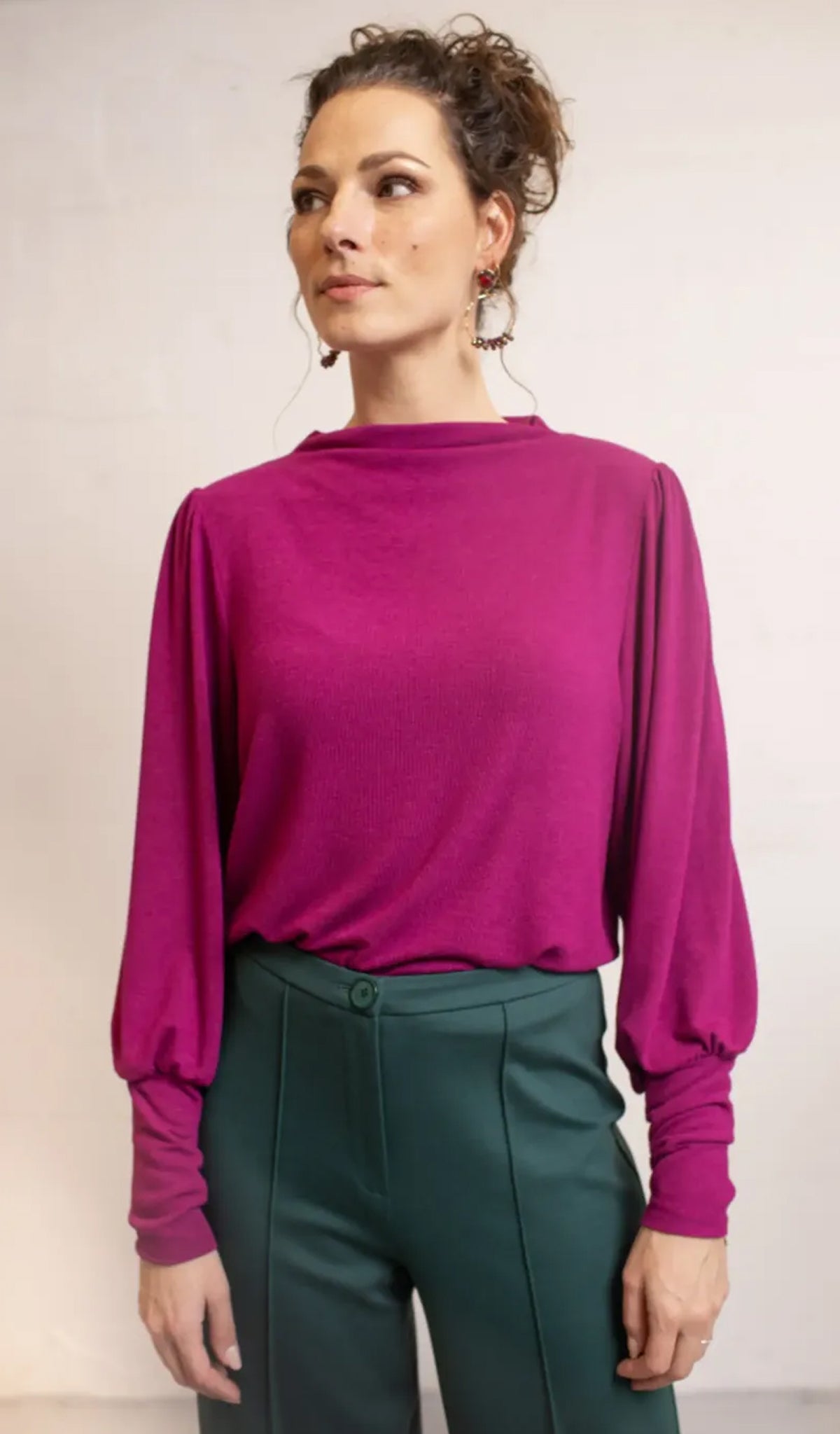 Very_Cherry_MAYA_TOP_DORIANA_Vintage_BASIC_Langarm_RETRO_Oberteil_SHIRT_Fuchsia-3