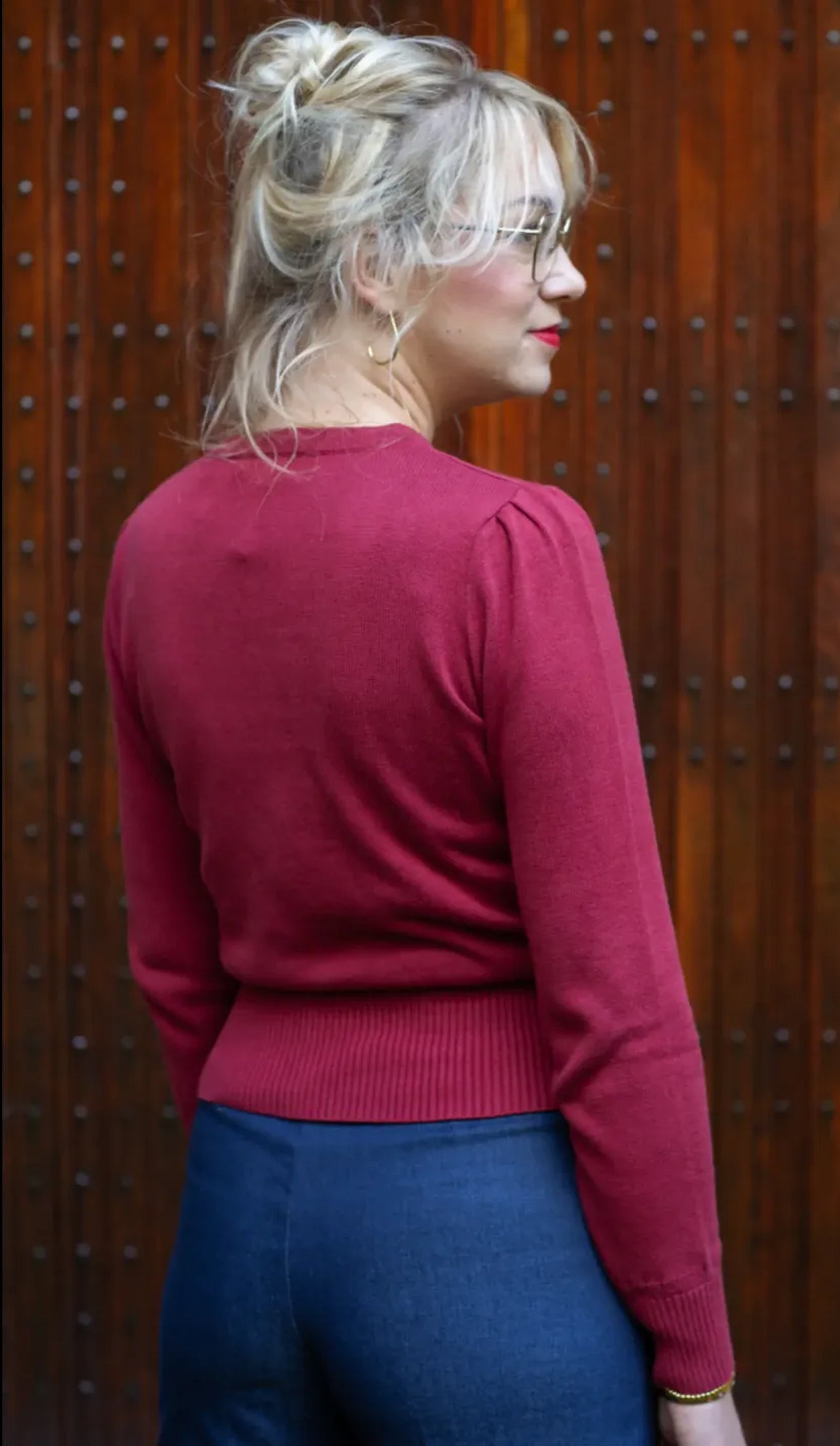 Very_Cherry_MINA_VINTAGE_Lochmuster_Roundneck_Pullover__Sweater_Retro_Jumper_-_Marsala_Red-2