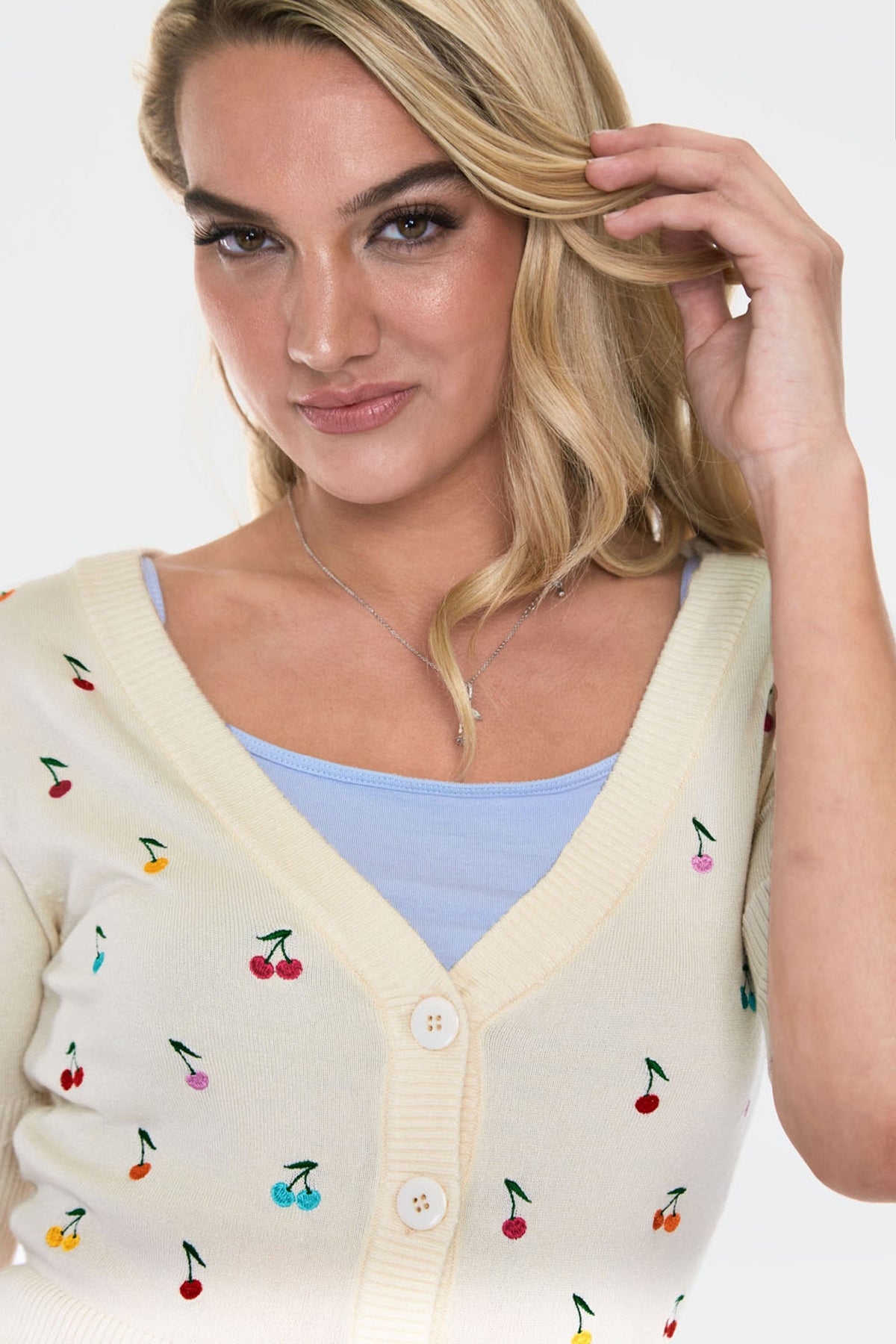 Voodoo_Vixen_CATORINA_Vintage_CHERRY_Kirschen_Halbarm_CARDIGAN_Stickjacke_killer_kirsche_4
