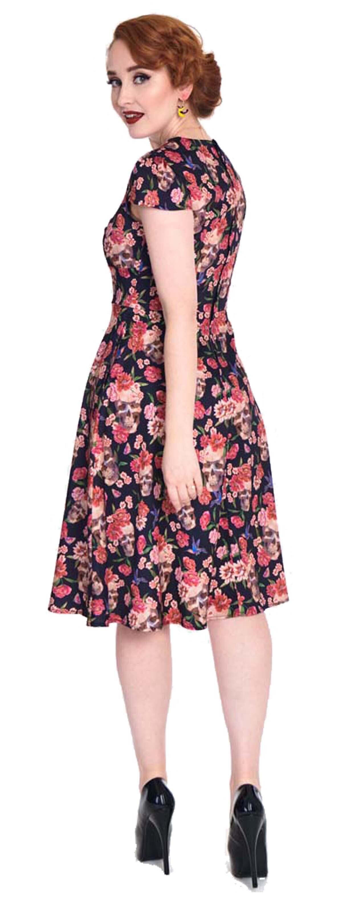 Voodoo_Vixen_FLORAL_SKULLRosen_Totenkopf_50s_Classic_Retro_SWING_Flare_DRESS_Kleid_Schwarz-5
