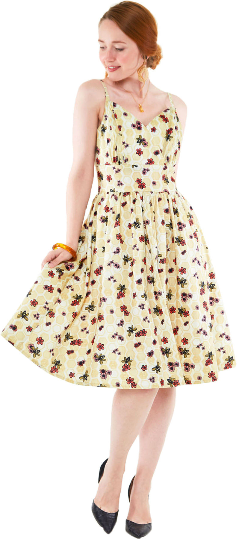 Voodoo_Vixen_JULISA_50s_HONEY_BEE_Bienen_Blumen_Traeger_SWING_DRESS_Kleid_Killer_Kirsche-1