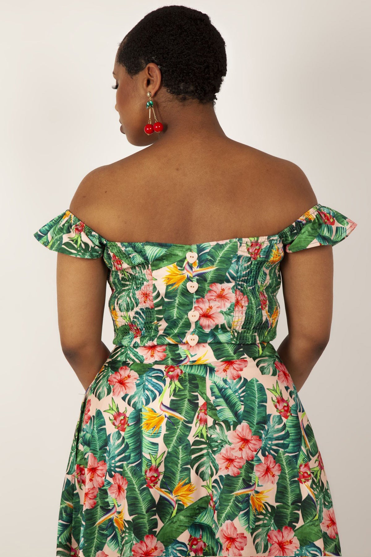 Voodoo_Vixen_Valentina_Floral_Tropical_Print_Cropped_Top_50s_Bluse_SHIRT_Oberteil_Top_killer_kirsche_2