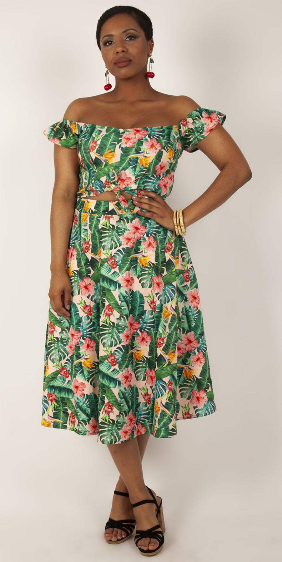 Voodoo_Vixen_Valentina_Floral_Tropical_Print_Cropped_Top_50s_Bluse_SHIRT_Oberteil_Top_killer_kirsche_6